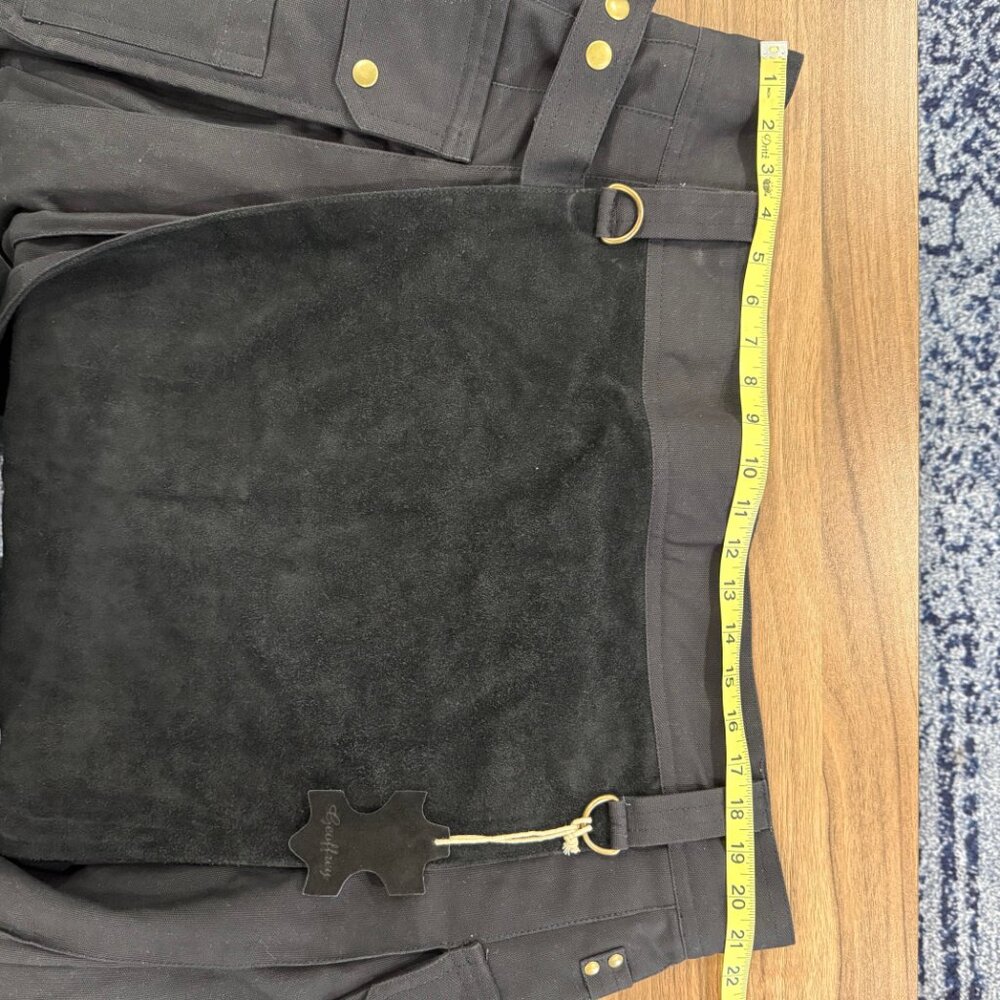 GEOFFREY MARRS MEN'S UTILITY KILT LEATHER FRONT APRON BLACK SIZE 46 - Picture 5 of 9
